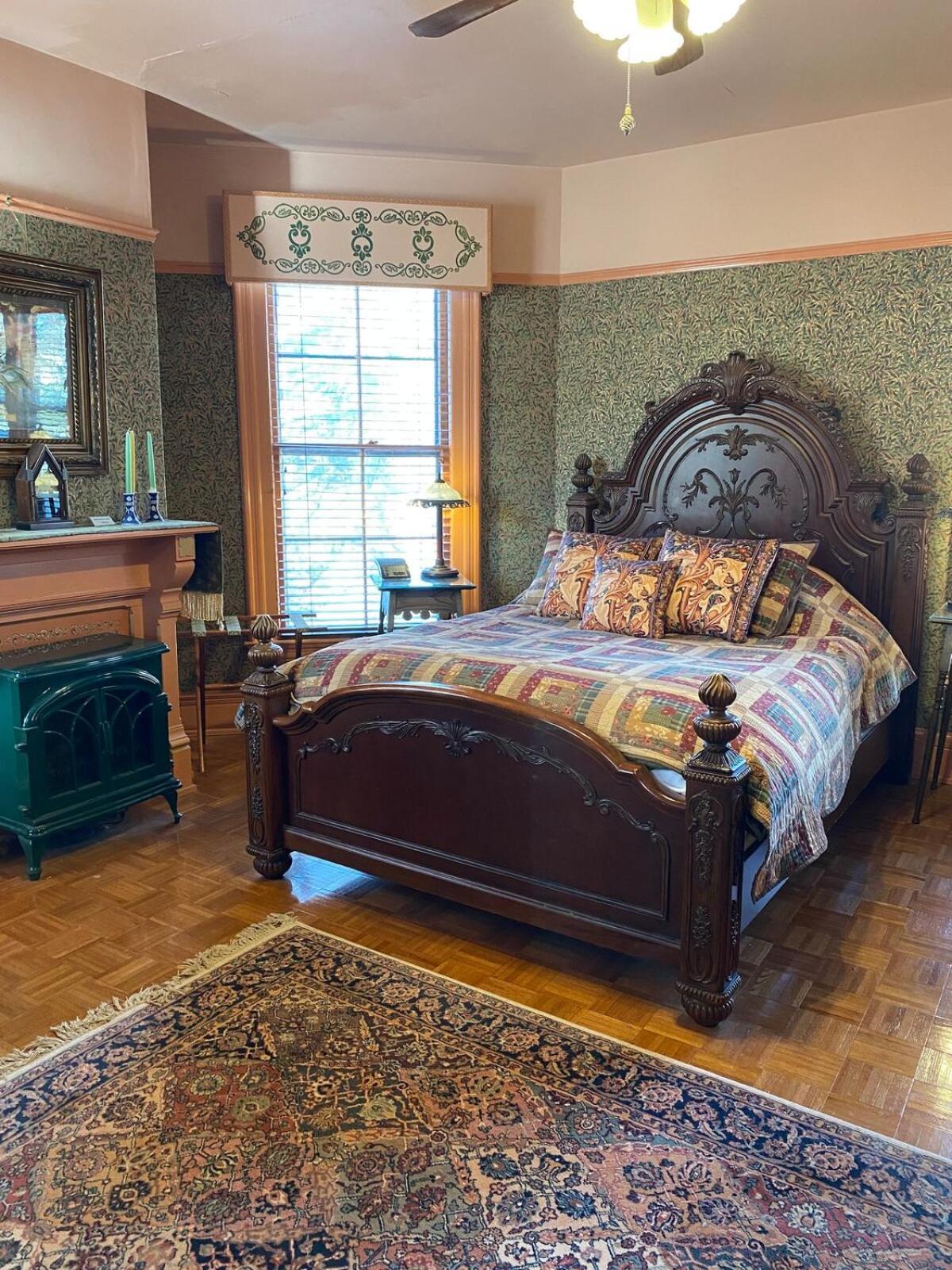 Amherst Inn מראה חיצוני תמונה