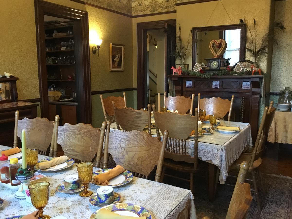 Amherst Inn מראה חיצוני תמונה